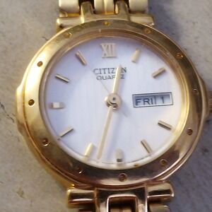 Citizen Watch Women Vintage Gold Tone Day Date Quartz 6002-K12088 Classic Sharp